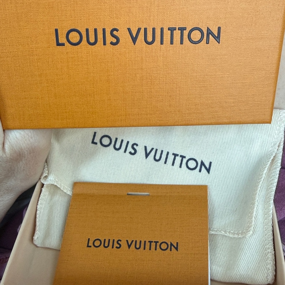 Louis Vuitton Monogram Key Holder in Brown and Gold - Picture 4 of 4